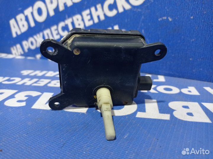Моторчик заслонок отопителя Opel Astra H хэтчбек