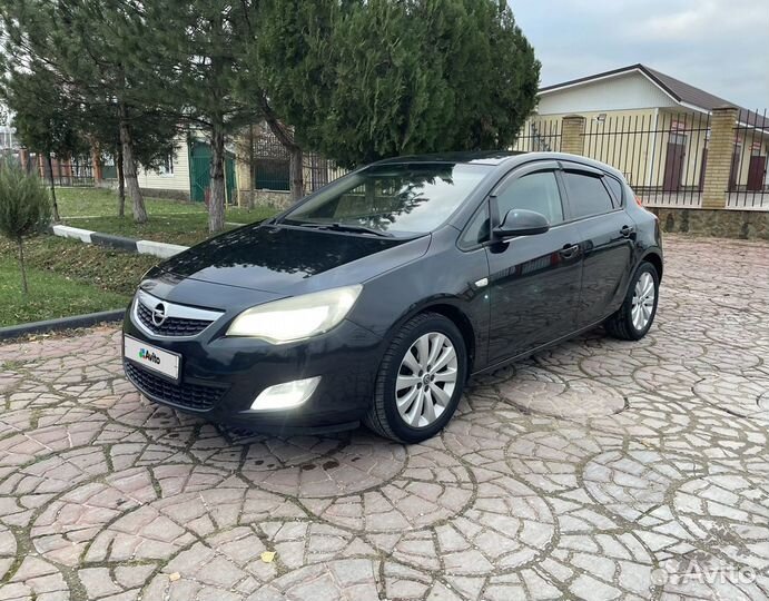 Opel Astra 1.6 МТ, 2011, 267 000 км