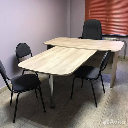 Стол офисный