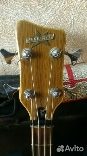 Бас гитара jolana