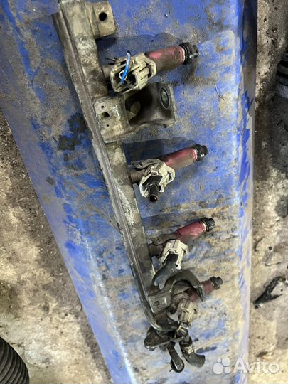 Топливная форсунка Mazda Verisa 1.5