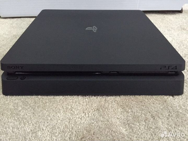 Sony PS4 slim
