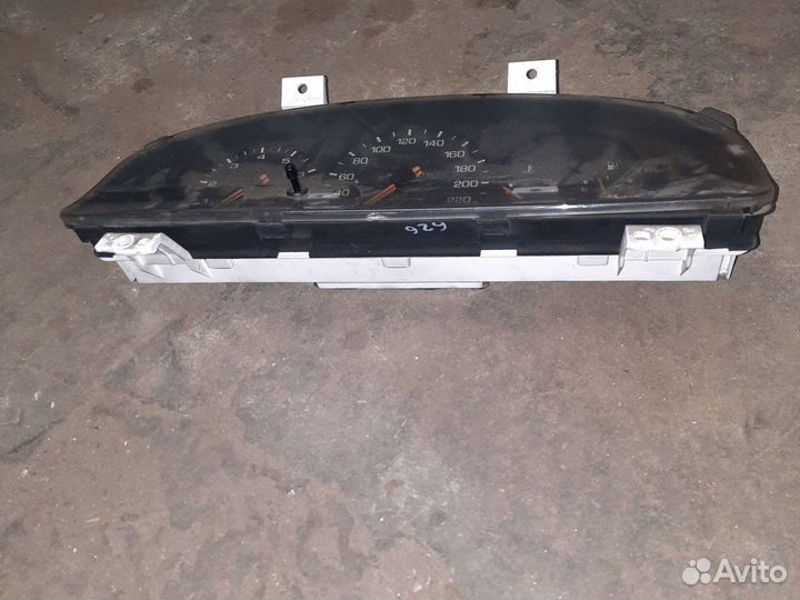 Щиток приборов mazda 626 GE