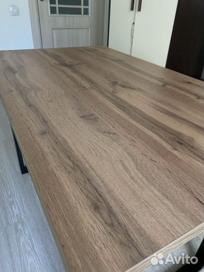 Стол в стиле лофт