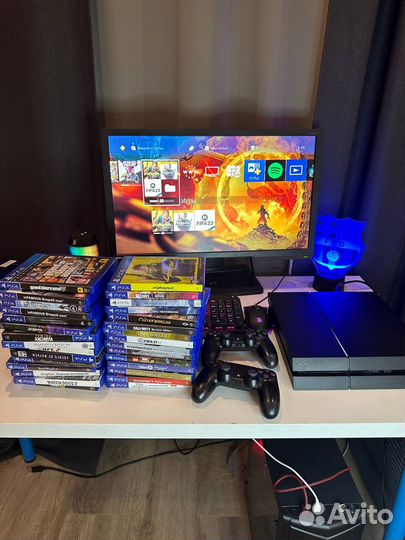 Sony ps4 + 168 игр