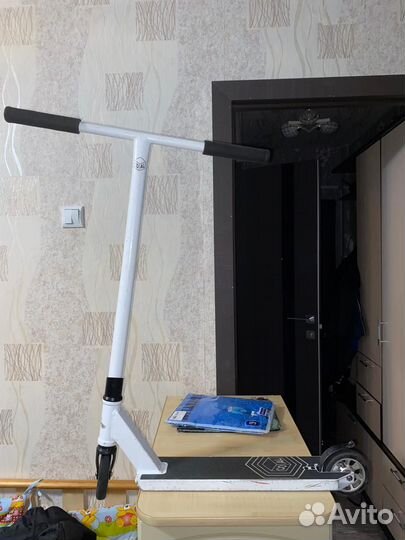 Продам самокат трюковой