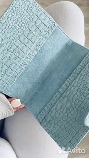 Обложка на паспорт ручной работы