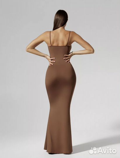 Облегающее платье в пол 46