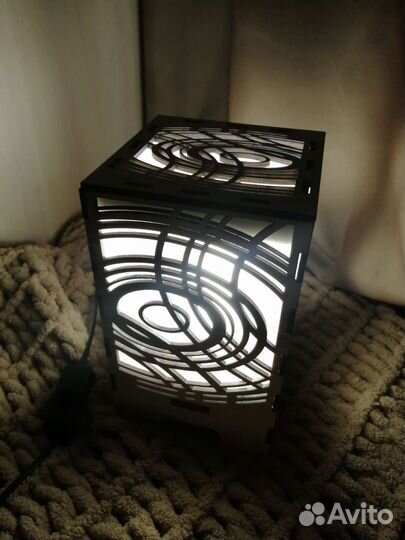 Светильник (серый) настольный