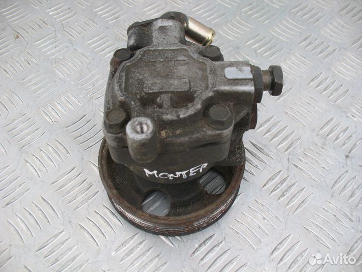 Насос гидроусилителя Мицубиси Монтеро 3