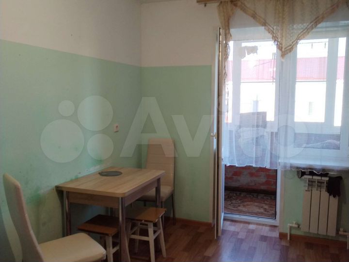 2-к. квартира, 58 м², 3/3 эт.