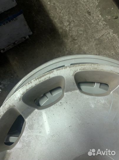 Колпак декоративный колеса XC70 S70 S80