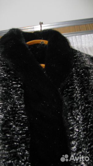 Полупальто зимнее под каракуль