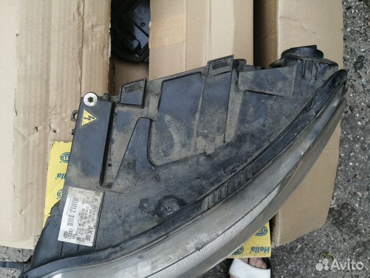 Фары передние Audi