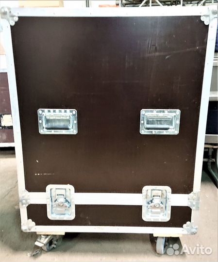 Turbosound FlexArray TFA-600HW + Sub TSW-218