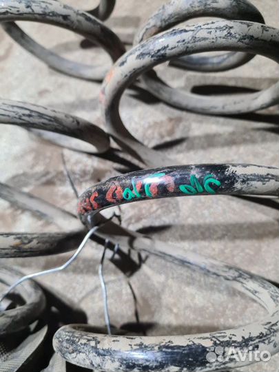 Пружина подвески задняя Nissan Qashqai J10