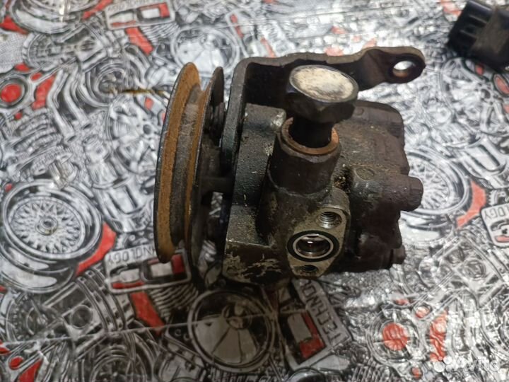 Насос гура Hyundai matrix 1.6