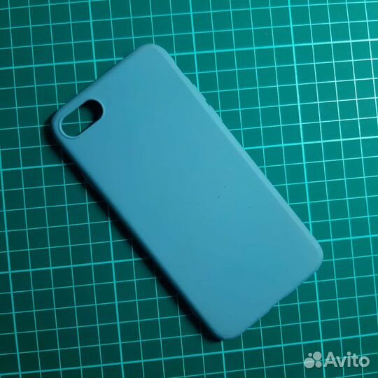 Чехлы на iPhone 7