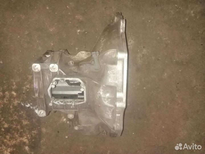 Корпус МКПП F13 Opel Astra H GM 93183221