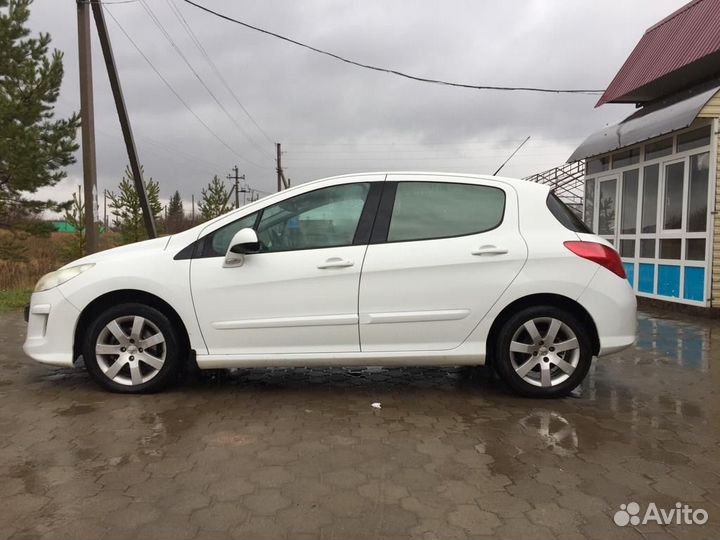 Peugeot 308 1.6 AT, 2011, 154 200 км