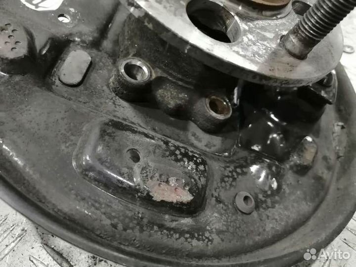 Ступица задняя левая под барабан Kia Rio 4