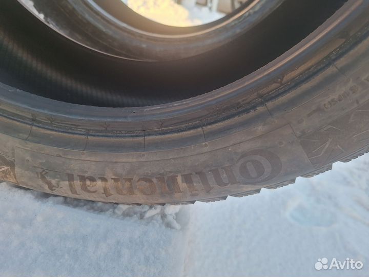 Continental IceContact 3 235/50 R19 103T