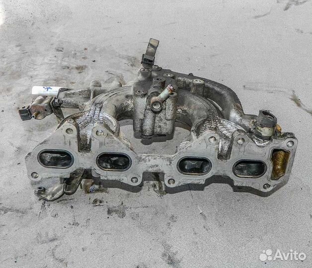 Коллектор впускной Nissan Primera P10