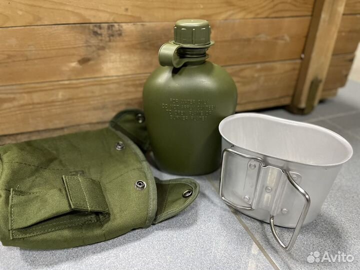 Фляжка пластиковая