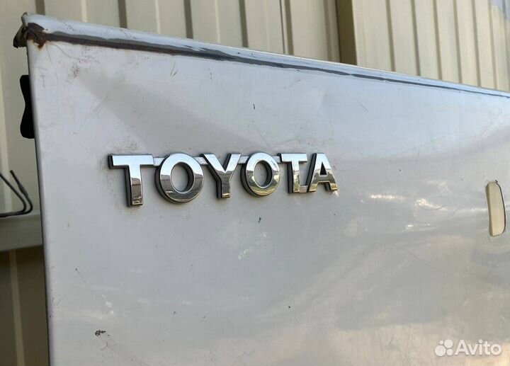 Крышка багажника Toyota Hi-Lux 7