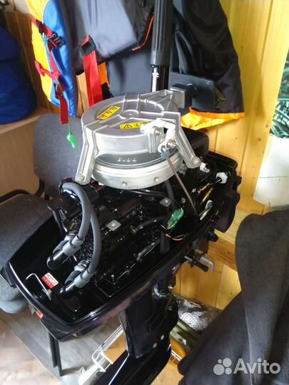Лодочный мотор Mercury 9.9 лайт