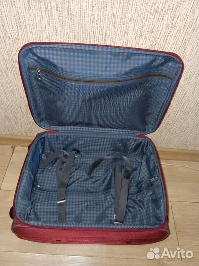 Чемодан на колесах размер s ручная кладь