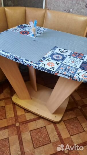 Кухонный стол бу