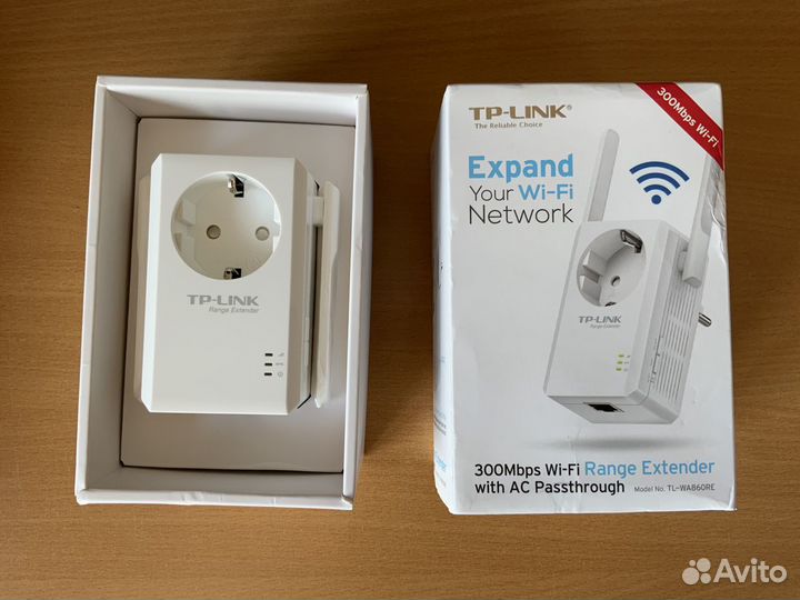 TP-link TL-WA860RE Усилитель Wi-Fi с розеткой