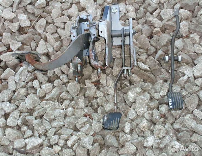 Педальный узел Daewoo Nexia N150 1.6 16кл