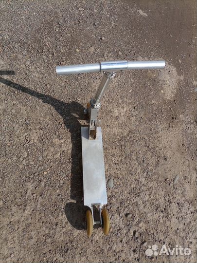 Самокат детский металлический прочный 3-х колесный