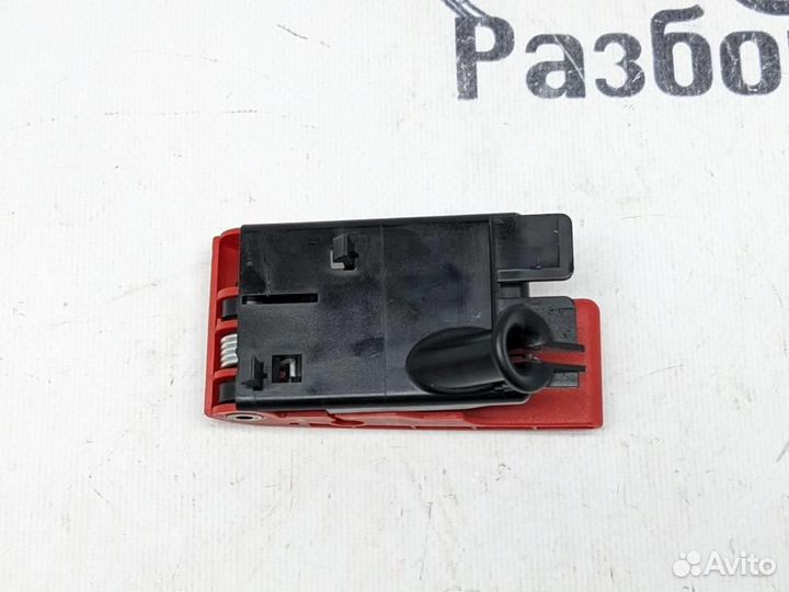 Ручка открытия капота w204 C-class 274.910