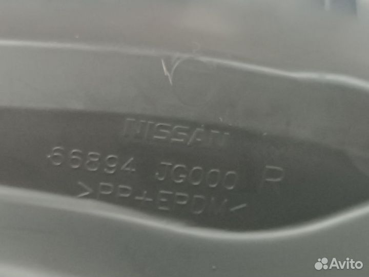 Уголок жабо правый nissan x-trail t31