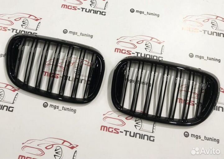 Решетка стиль M7 BMW 7 series G11 черный глянец