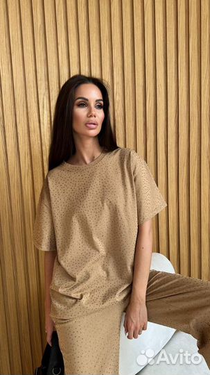 Костюм со стразами Balenciaga