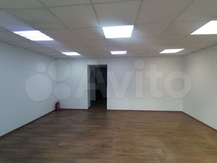 Торговая площадь, 64 м²