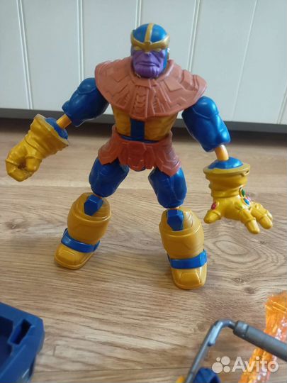 Игрушка Танос