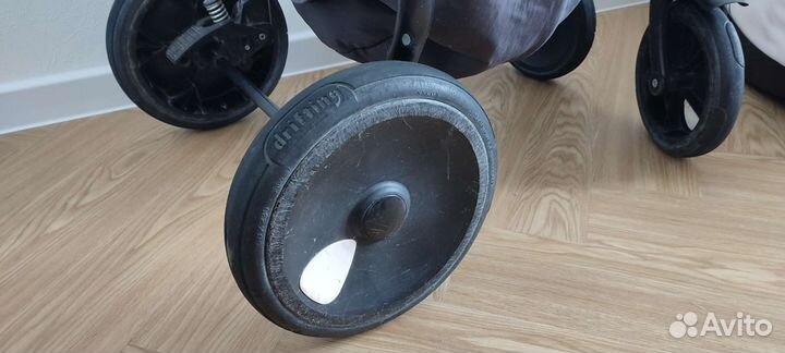 Коляска zippy 3 в 1