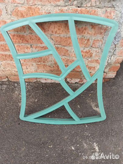 Форма для изготовления дорожек