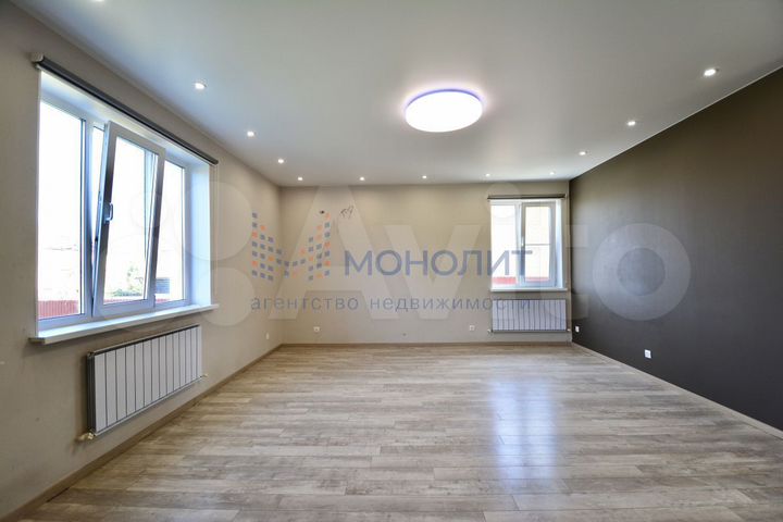 Таунхаус 150 м² на участке 7,5 сот.