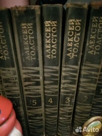 Книги классика и художественная литература. Подпис