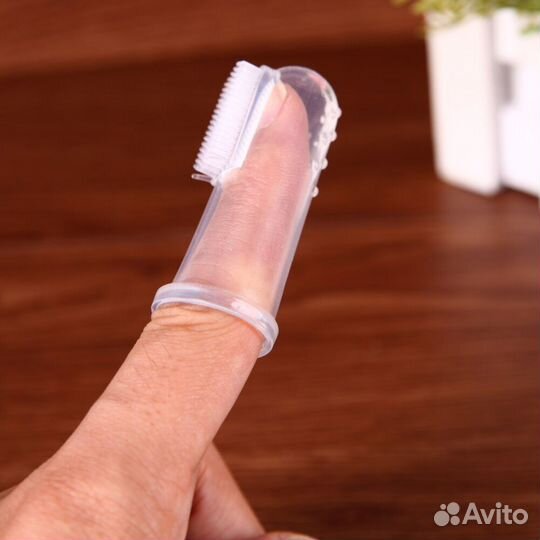 Новая силиконовая зубная щетка с чехлом