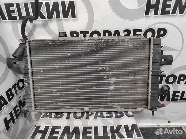 Радиатор Opel Astra H
