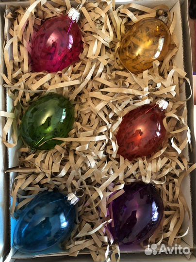 Новые елочные игрушки разных фабрик