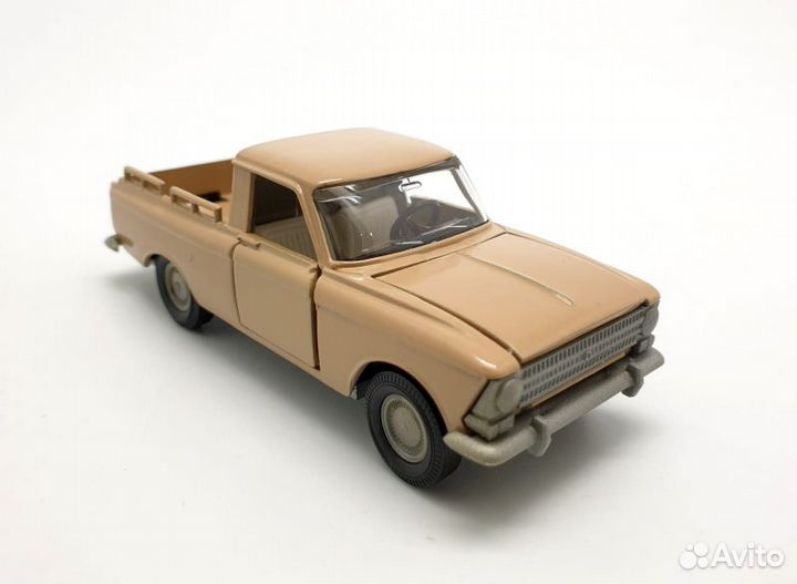Москвич Пикап Светлый желто-коричневый
