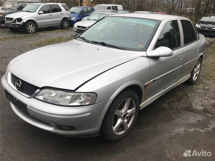 Разбор на запчасти Opel Vectra B